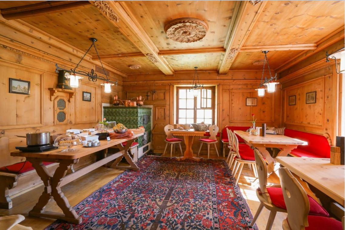 Gasthaus & Hotel Berninahaus Понтрезина Екстериор снимка